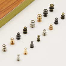 �Ʒ��С����ľ���ռ{�г��С����������ټ��~ƿ���w�ֱ�С����