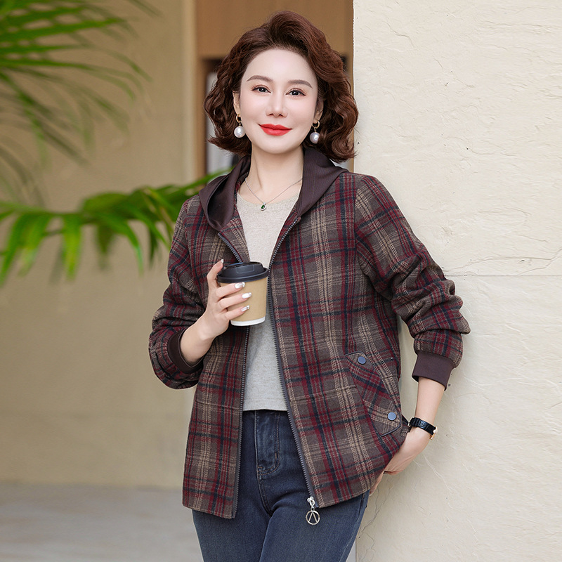 中老年女装时尚妈妈外套连帽秋季新款休闲格子拉链衫洋气奶奶上衣|undefined