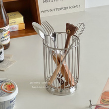 �;߈A�������������ռ{Ͱ�rˮ���yˢ�ռ{Ͳ���P�Ͳ�����ľ�