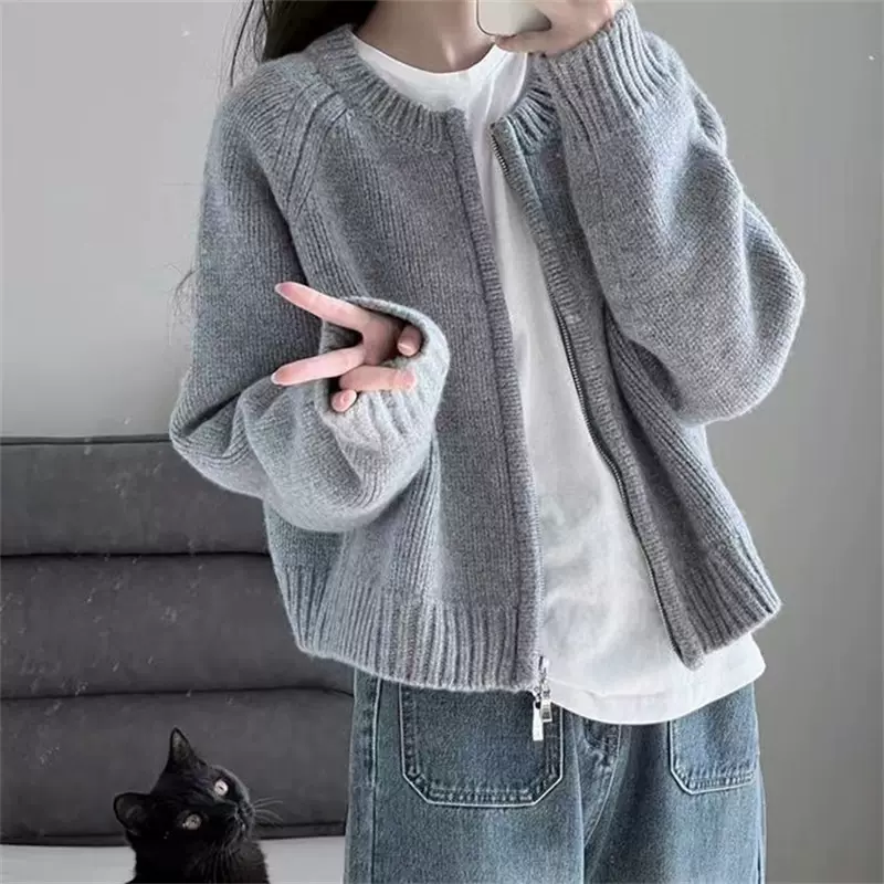 2025秋冬新款宽松灰色短款毛衣外套女装加厚拉链长袖针织开衫上衣