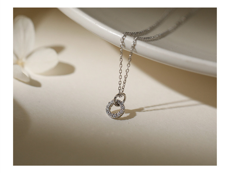 2g Weight 925 Sterling Silver Zircon Cable Chain Double Ring Pendant Necklace