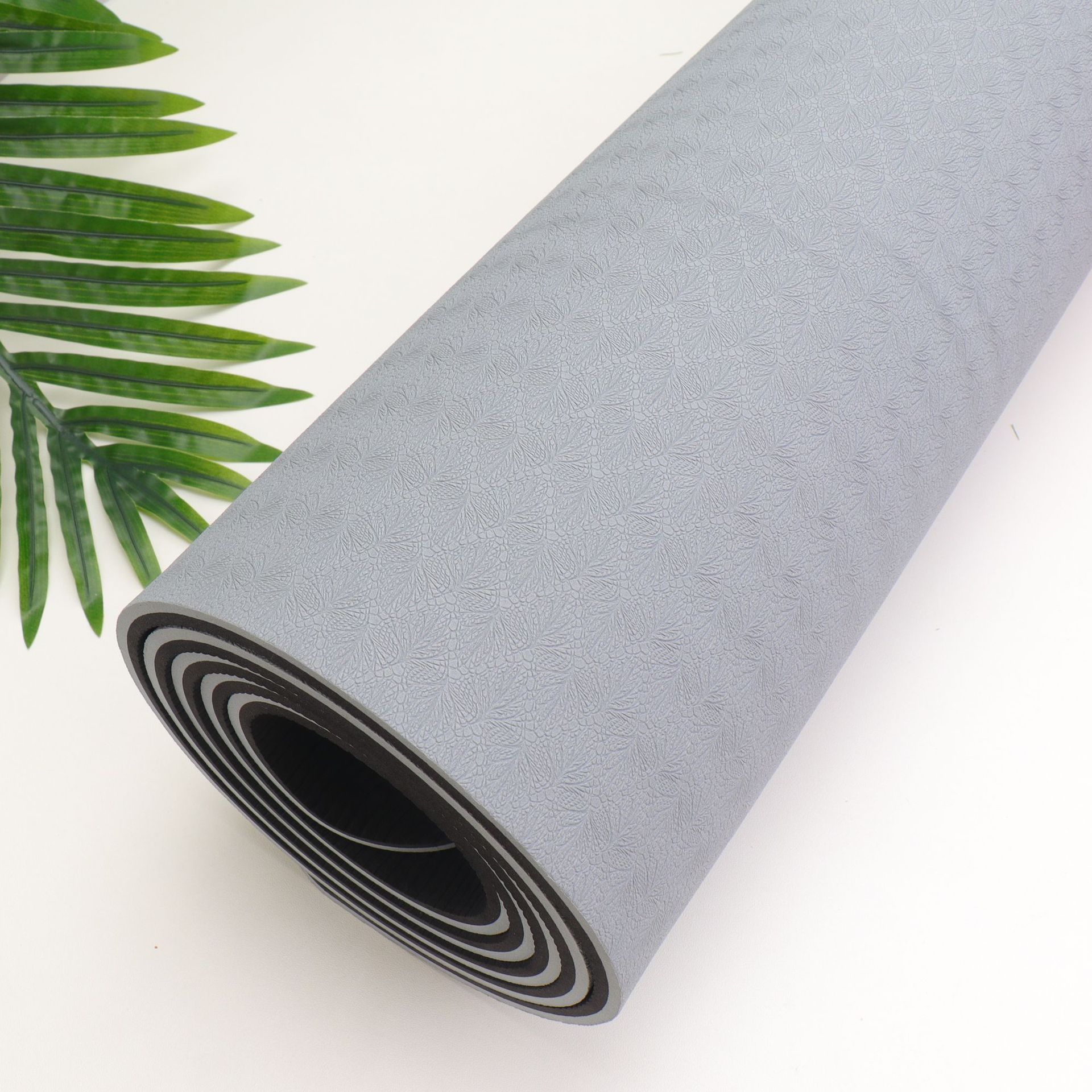 Tpe estudio de yoga de dos colores de doble capa estera de yoga gruesa antideslizante para principiantes 6mm estera de baile de fitness insonorizada para el hogar