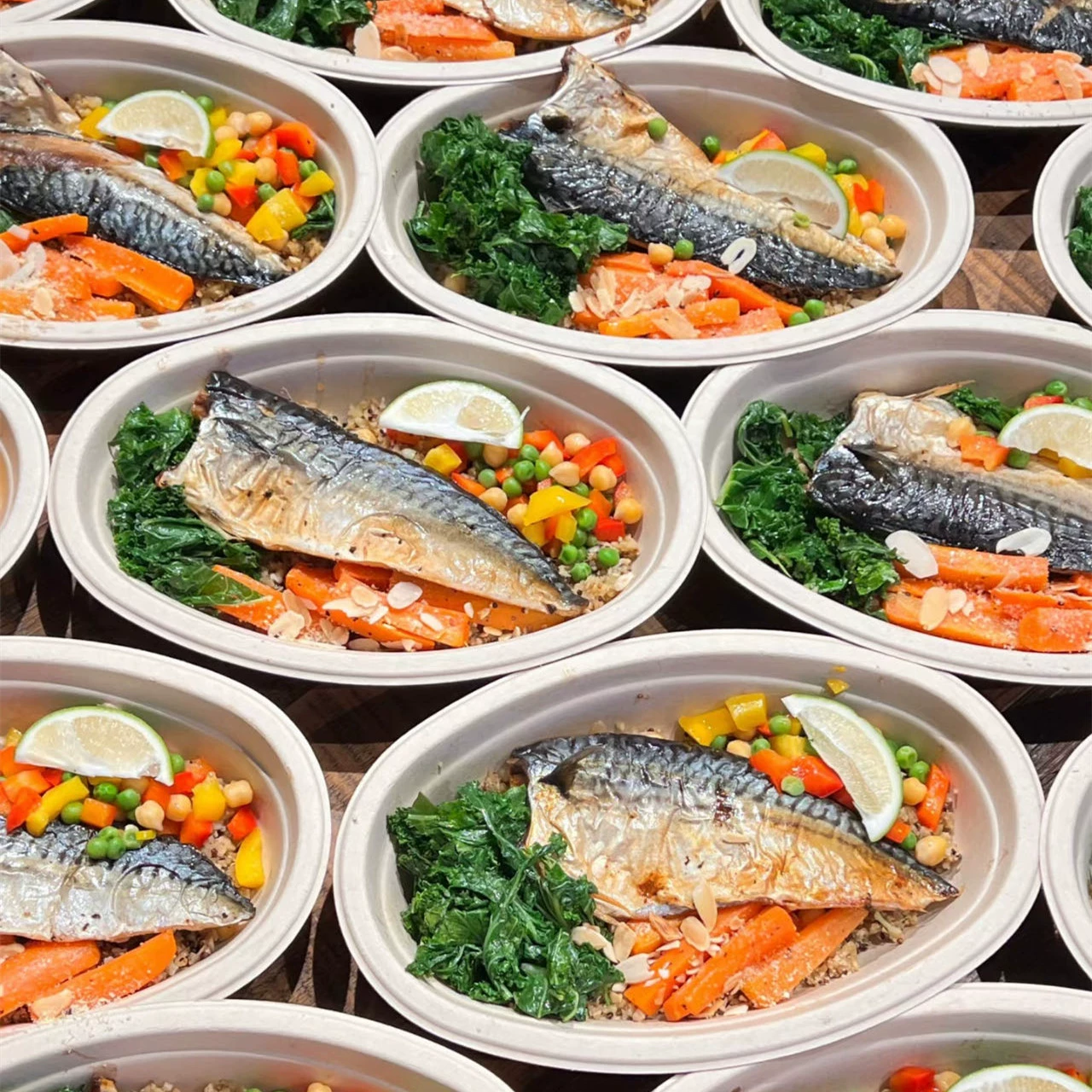 Одноразовая пленка может разлагать сахарный тростник, бамбуковая мякоть, легкий салат, бенто коробка, овальная плоская крышка ПЭТ