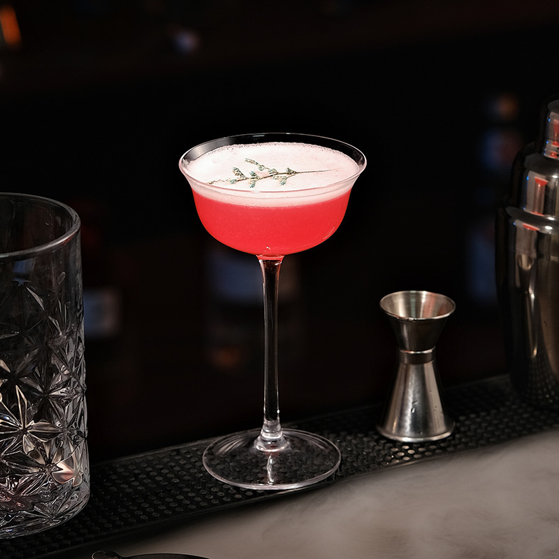 Copas de cóctel, copas triangulares, copas de vino de vidrio, copas Martini, copas creativas, copas de bar, copas de vino clásicas