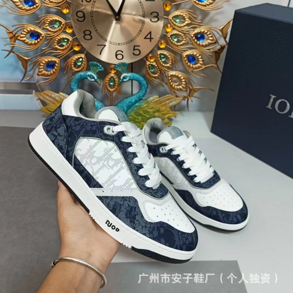 High Version of Shoes D Family Letter Electric Embroidered Couple Casual Sneakers Cowhide Splicing Fashion Versatile Sports Flats Sneakers