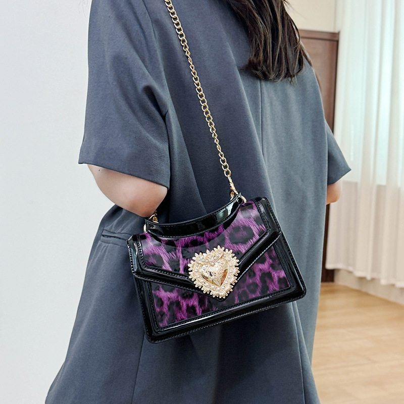 Bolso de alta calidad con textura 2025 nuevo bolso de cadena para mujer bolso de hombro con estampado de leopardo retro bolso de mensajero de amor de moda