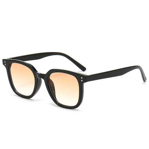 New Gradient Pink Blush Sunglasses with Black Frame, Instagram Style, Women's Fashion Sunglasses, Men's Sun Glasses, Sun Protection, Anti-Blue Light