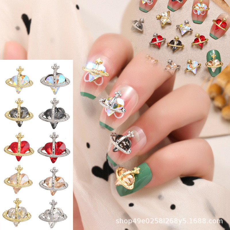 New Nail Art Accessories: Queen Mother's Crooked Heart-Shaped Rhinestone Alloy Nail Crystals Wholesale, Rhinestone Inlaid Hollow Metal Nail Decorations