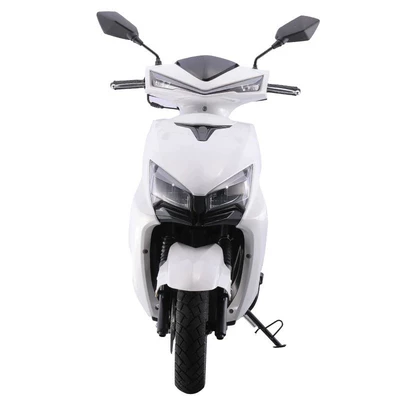 New Year's Fuel-Powered Scooter Motosikletlər