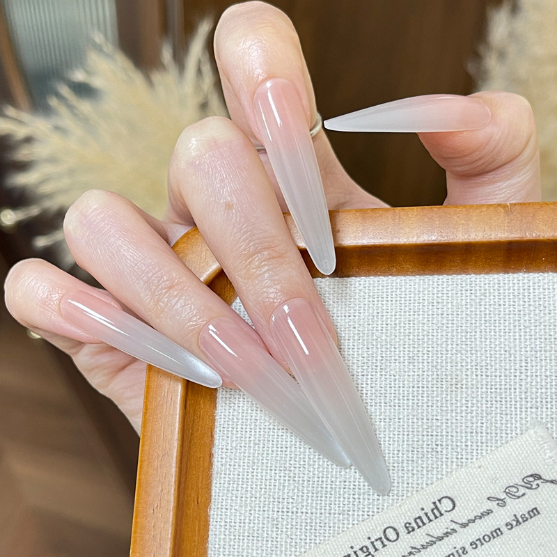 Armadura portátil hecha a mano de alta calidad, uñas de uñas de mariposa de diamantes rotos de estilo explosivo, uñas portátiles al por mayor