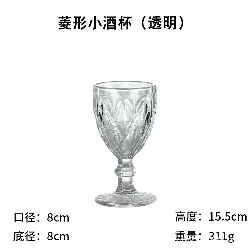 Copa de vino transparente en forma de diamante_1