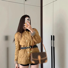 ���͸߶���B�Ҵ������θ�笷췭��ƽ���޷����׼п�����Ůװ��