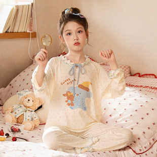 �д�ͯ˯�����b���r��Ů��Ҿӷ�Ī�������ޱ����L�������Ů��