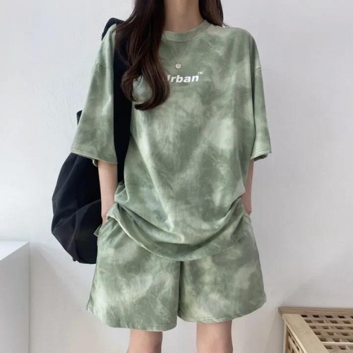 Short-sleeved T-shirt two-piece set for women ins casual sports tie-dye suit 2023 new summer style shorts suit wholesale