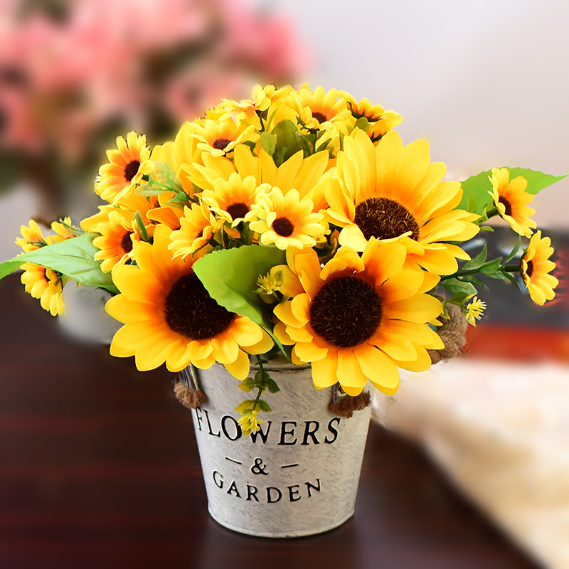 Flores falsas Decoración de arreglo floral de arte de hierro americano Ramo falso Planta pequeña en maceta Mesa de comedor Decoración de la sala de estar Decoración Flor de seda de plástico