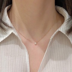 極細単ドリルジルコンのネックレス女子学生のセーターチェーンの鎖骨鎖チタン鋼のネックレスは軽くて豪華です。