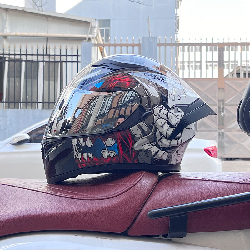 El casco completo del casco de la cola grande de la motocicleta Jiekai se puede instalar con auriculares Bluetooth