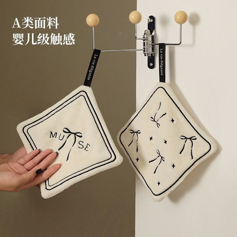 Hanging French-style vintage hand towel, high-end, light luxury, quick-drying, absorbent hand towel for kitchen and bathroom Hanging French-style vintage hand towel, high-end, light luxury, quick-drying, absorbent hand towel for kitchen and bathroom