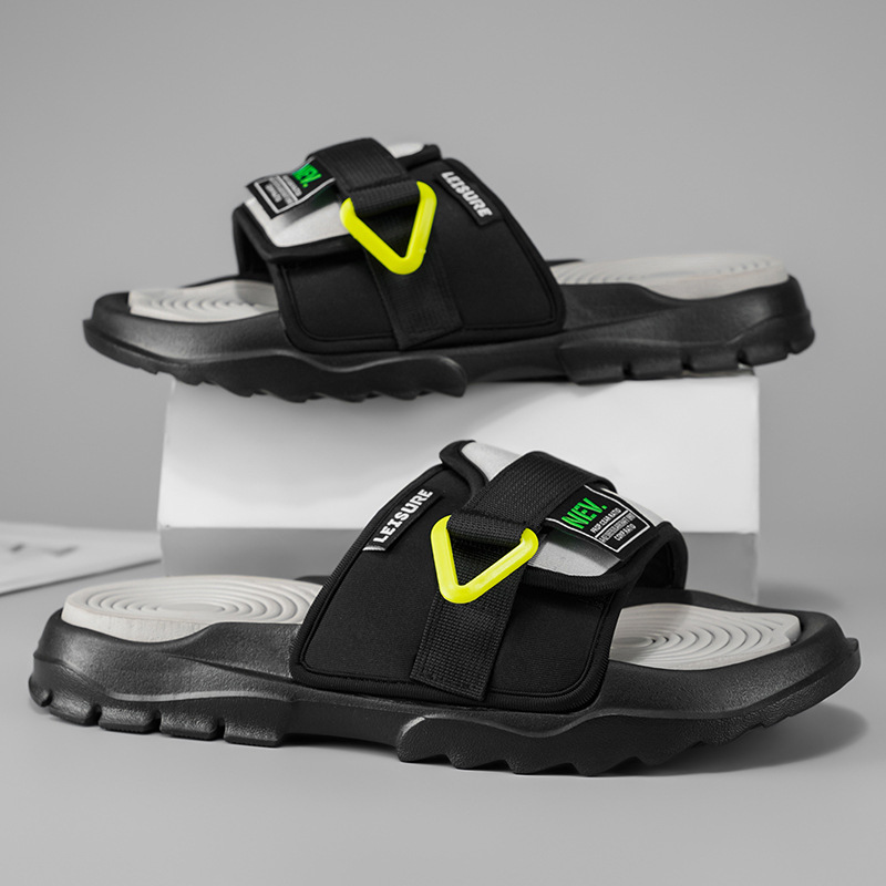 Zapatillas nuevas zapatillas Eva de alta gama para hombres con suelas gruesas fuera de las zapatillas frías transfronterizas para hombres con suelas blandas para uso doméstico slippers