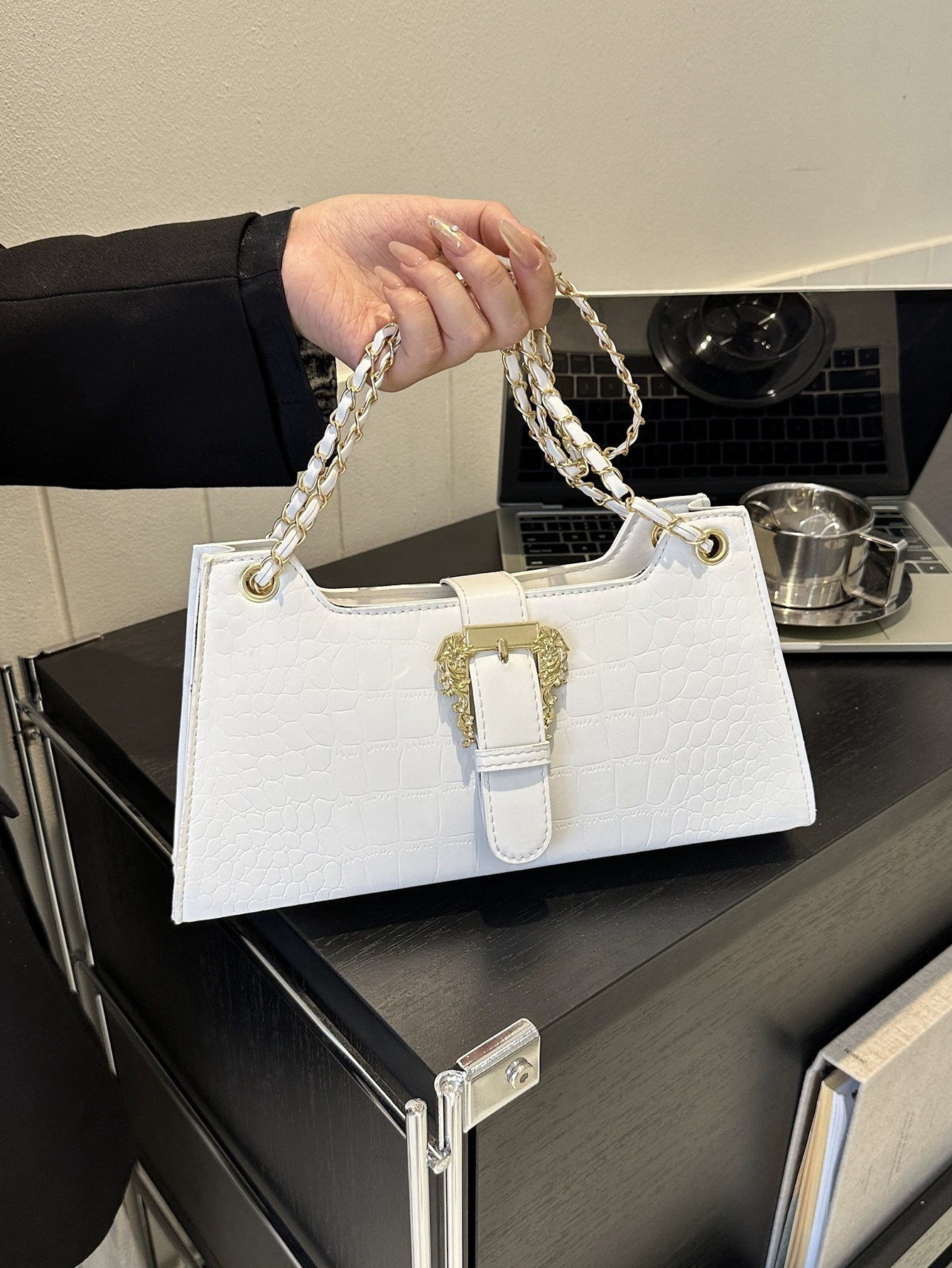 Универсальная ретро-модная сумка через плечо с одной лямкой, принт под крокодила, коллекция 2023 года