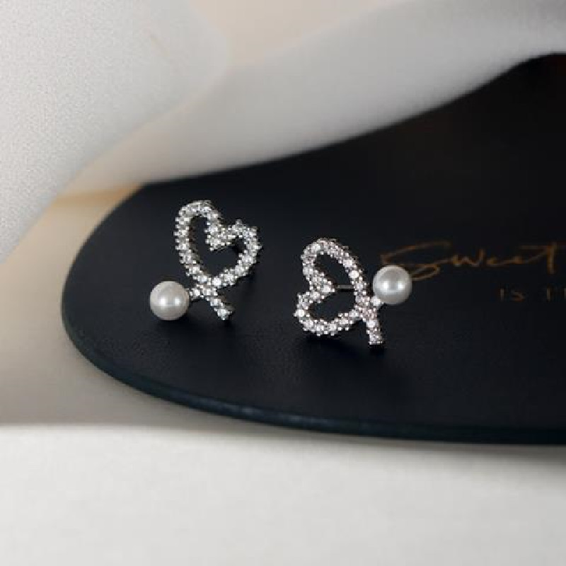 Pendientes de botón de circonita cúbica y perla, delicados y versátiles para el trabajo, los desplazamientos y el uso diario. Hipoalergénicos, resistentes al deslustre y duraderos._voghion.com