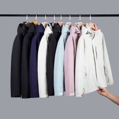 戸外突撃服男女三合一銀狐絨毛グラフェンの中で、水かけ防止の2セットを取り外してカスタマイズできる