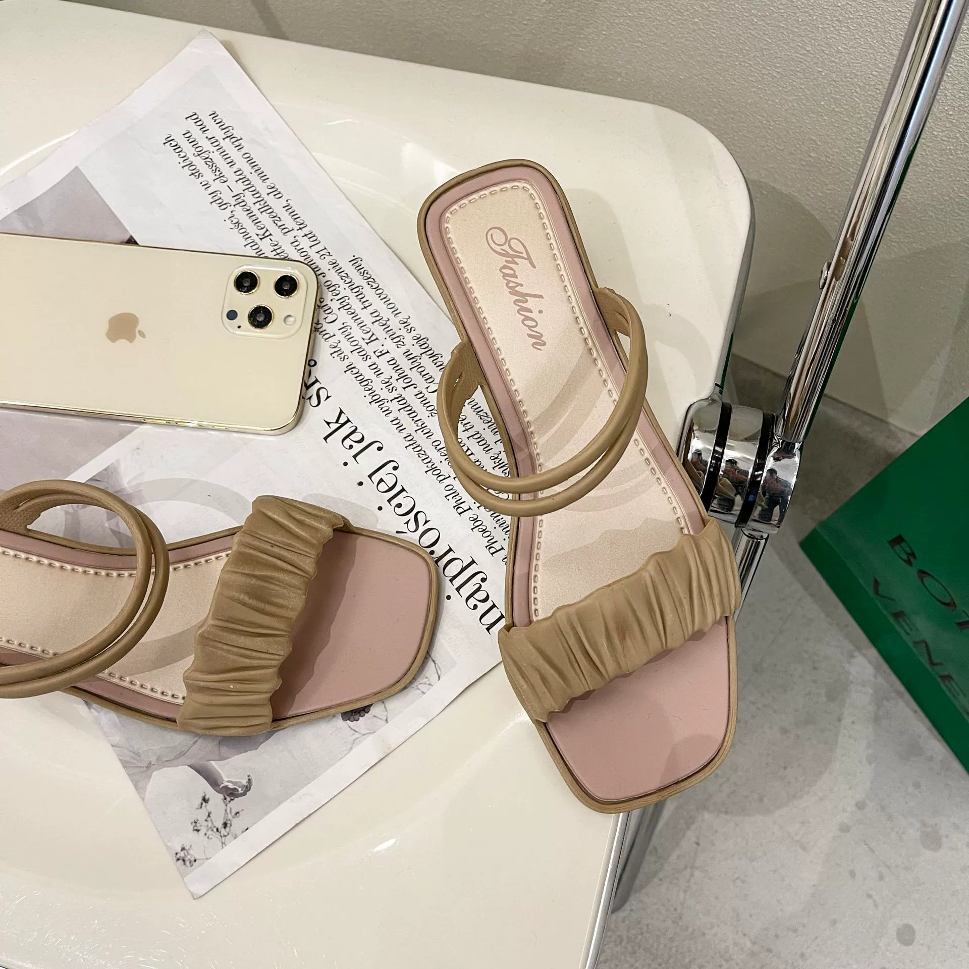 Трендовые летние шлепанцы, обувь, слайд-платформа, стиль Chanel, мягкая подошва