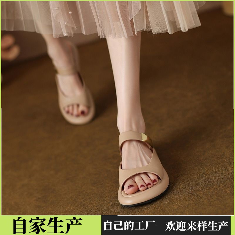 露趾舒适厚底休闲凉拖鞋女2023心机新款时尚百搭外穿平跟沙滩拖鞋