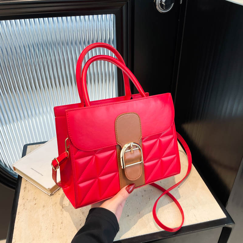 Bolso de hombro de moda atmósfera de textura bolso de mano de cinturón de diseño elegante 2024 bolso cuadrado simple bolso de mujer