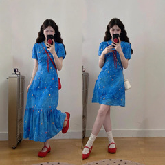 2025年夏の大きいサイズの婦人服の太ったmmの新型の半袖は腰を収めてやせているレースは偽の2つのワンピースをつなぎ合わせます。