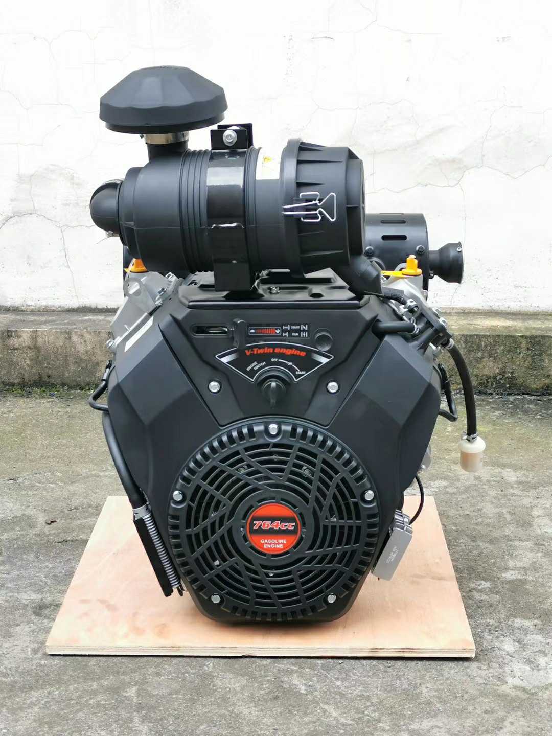 Loncin twin-cylinder 27 horsepower LC2V80FD gasoline engine 764cc 17KW for marine cleaning machine