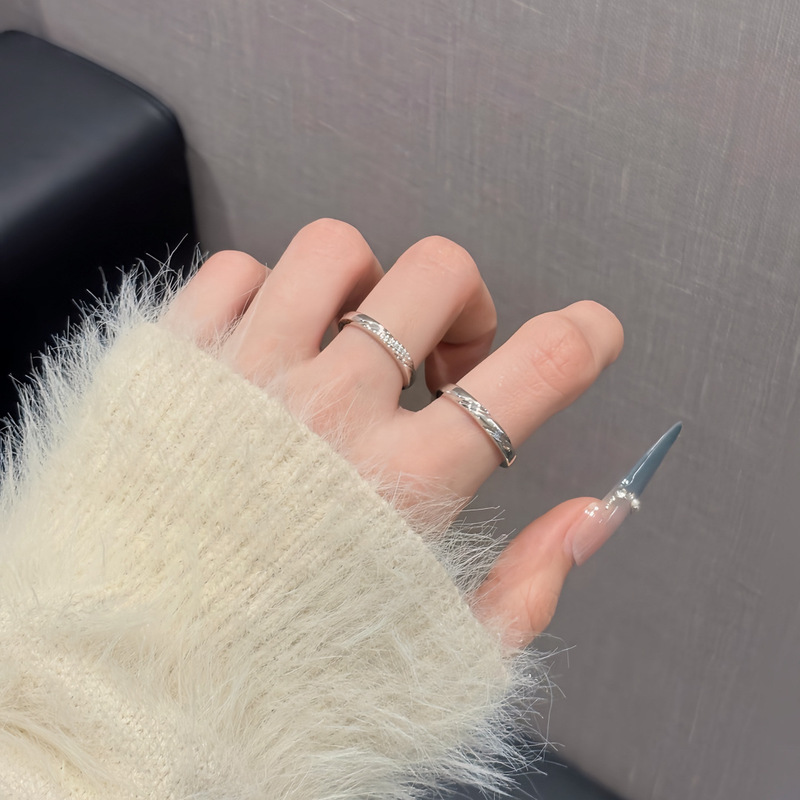 Love-Themed Couple Rings, French Light Luxury, Korean Gentle Style, Delicate and Flattering, Suitable for Daily Wear, Unisex Couple Rings Love-Themed Couple Rings, French Light Luxury, Korean Gentle Style, Delicate and Flattering, Suitable for Daily Wear, Unisex Couple Rings