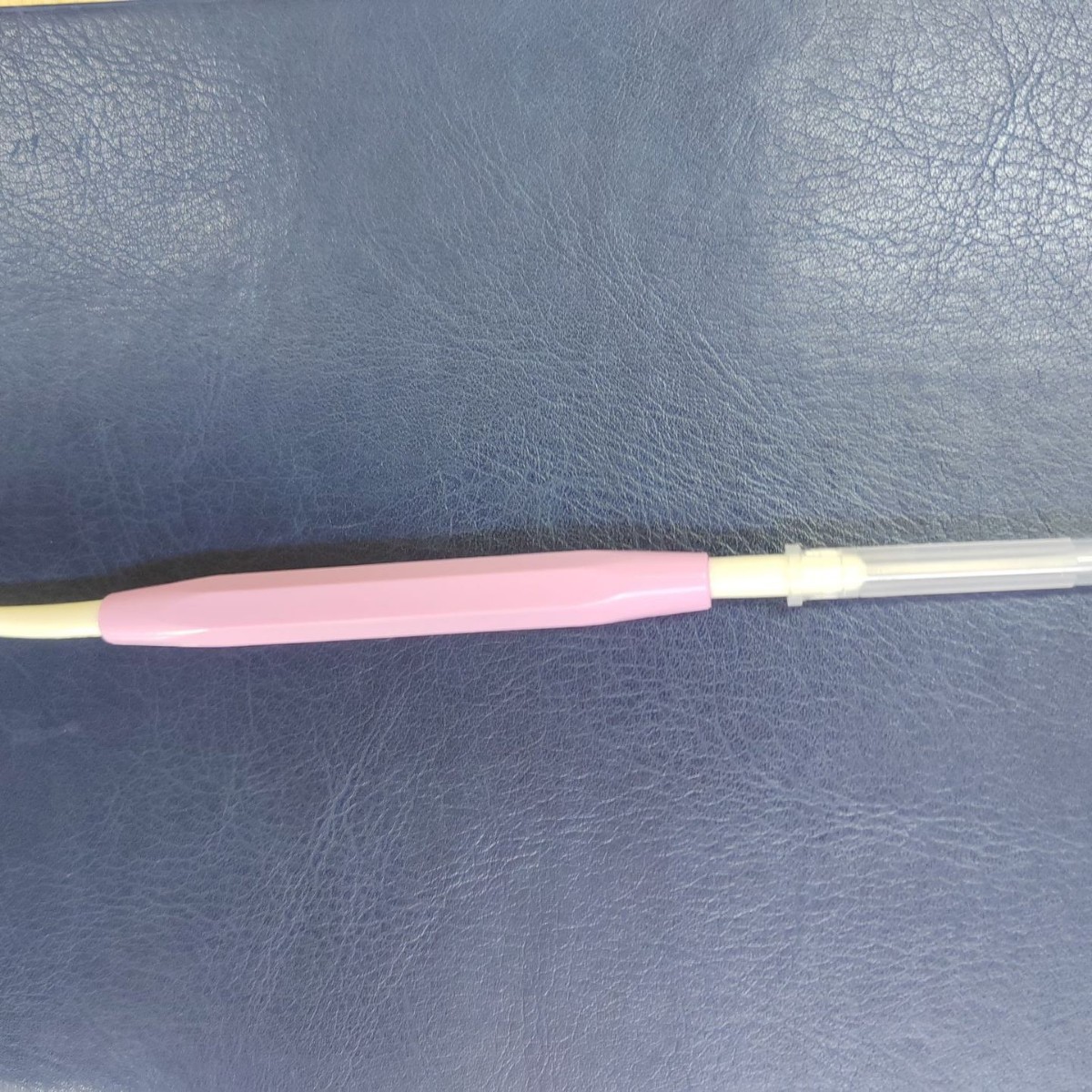 Fondant aguja de escape fabricante en stock Acero inoxidable guinda aguja galleta punzonado aguja de modelado de doble cabeza de doble propósito pequeña vitrocerámica