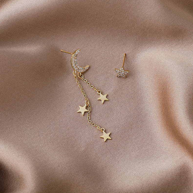 Asymmetrical Simple Wild Star Moon Earrings display picture 5