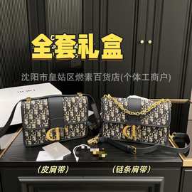 包包女2025新款蒙田保护内部化妆袋收纳内胆包中包休闲百搭大容量
