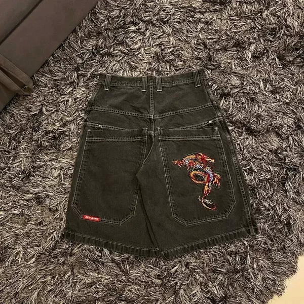 D02 black