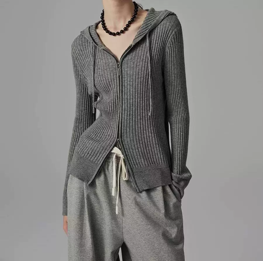 Французский продвинутый оттенок серый двойной молнии с капюшоном трикотажный кардиган женский осенний и зимний темперамент свитер с нижней рубашкой