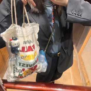 �F؛��Ʒ��ϣ��ͬ��С��������ӛ�����̽����������e����μ��Ů