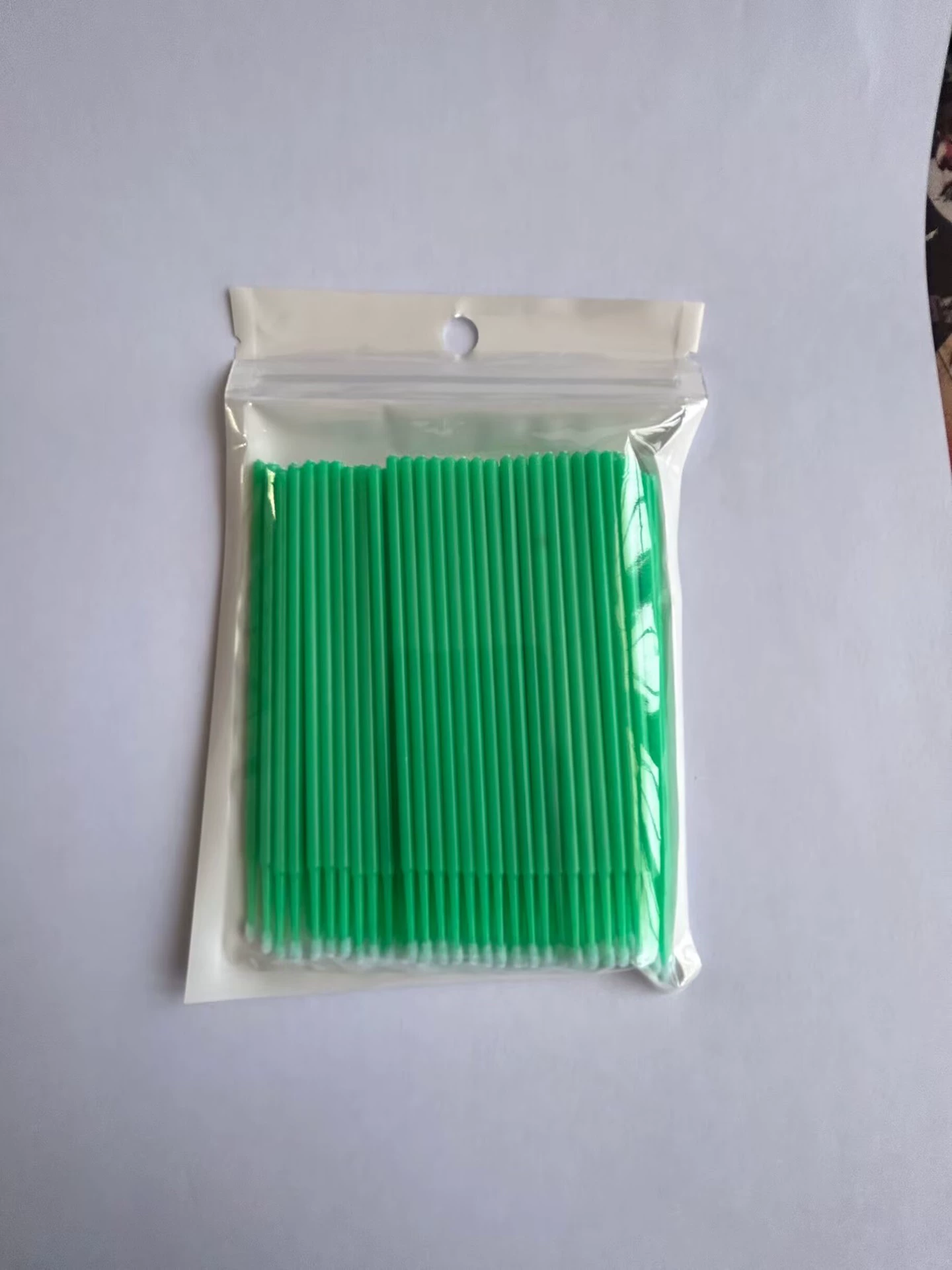 Очисточные тампоны для наращивания ресниц, hygienic cotton applicators?