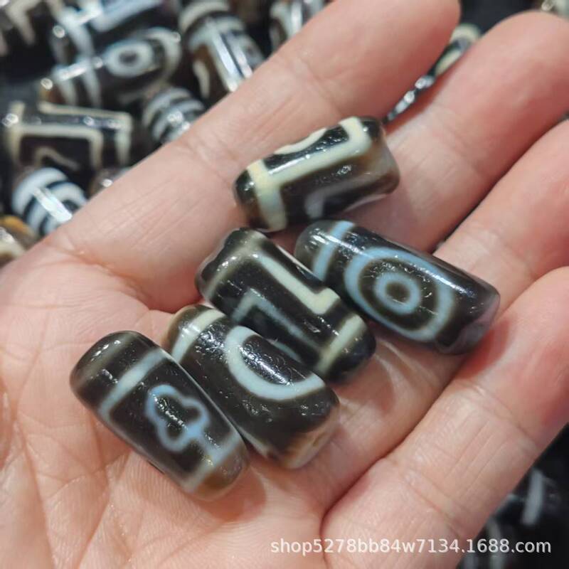 Wholesale Loose Beads of Agate Dzi Beads with Broken Beads, Folded Lines, Two-Eyed Bodhi Leaf Prayer Beads, 20-30 Long