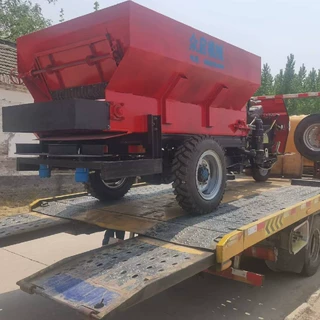 小型履带撒粪车果园自走式遥控双圆盘撒肥车自动上料撒粪车