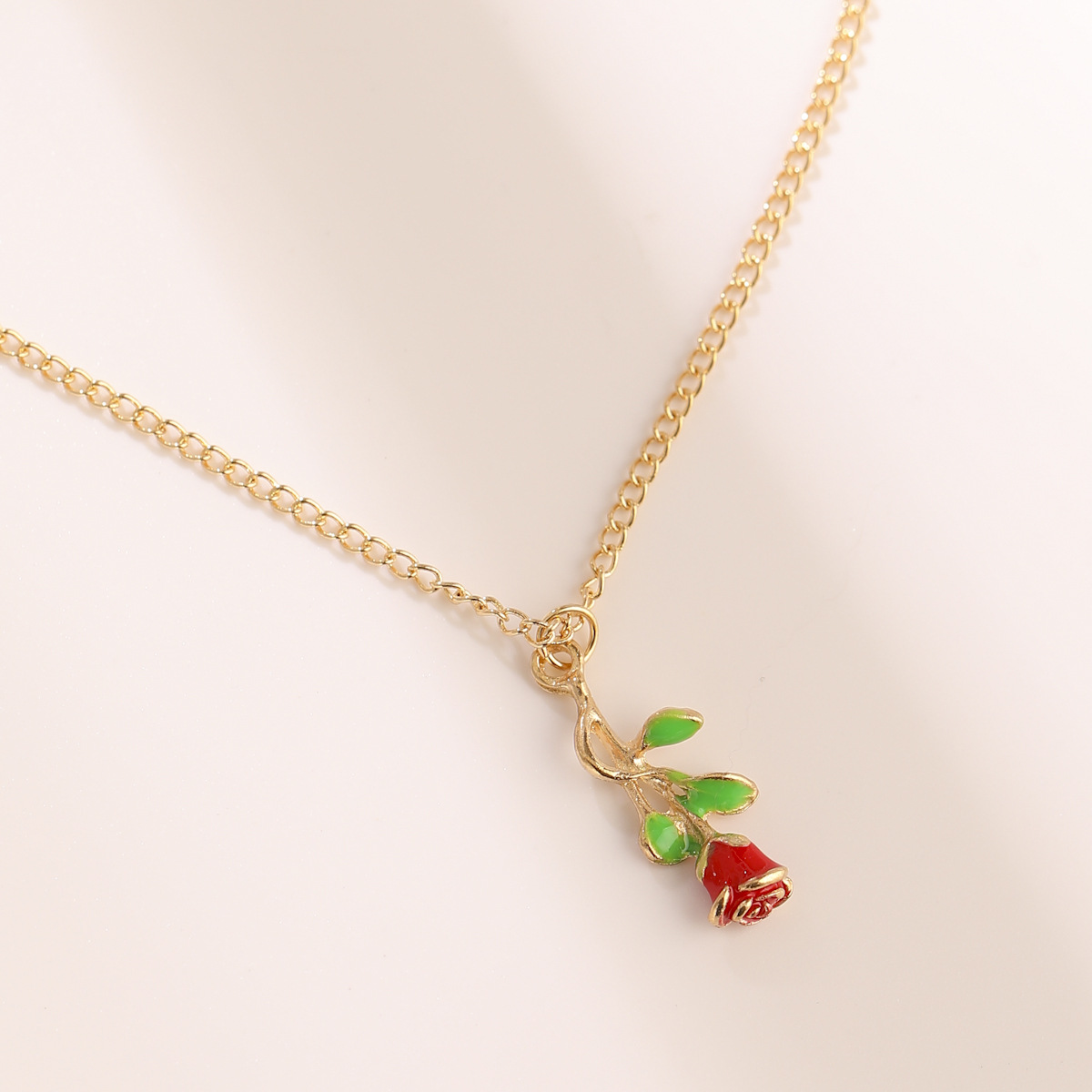 Fashion Retro Rose Necklace Wholesale Nihaojewelry display picture 4