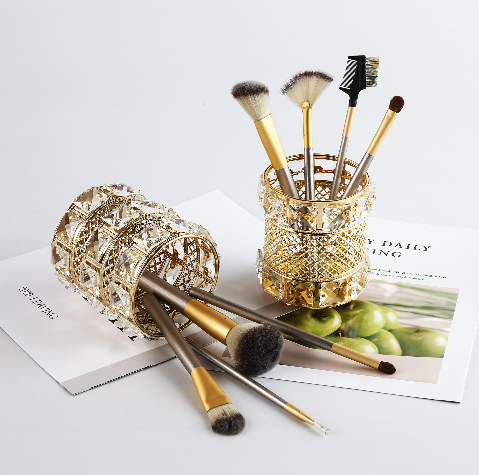 Makeup Brush Storage Cylinder 3