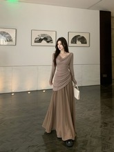 大码轻熟风网纱连衣裙女装秋季2025新款高级感胖MM显瘦针织长裙子