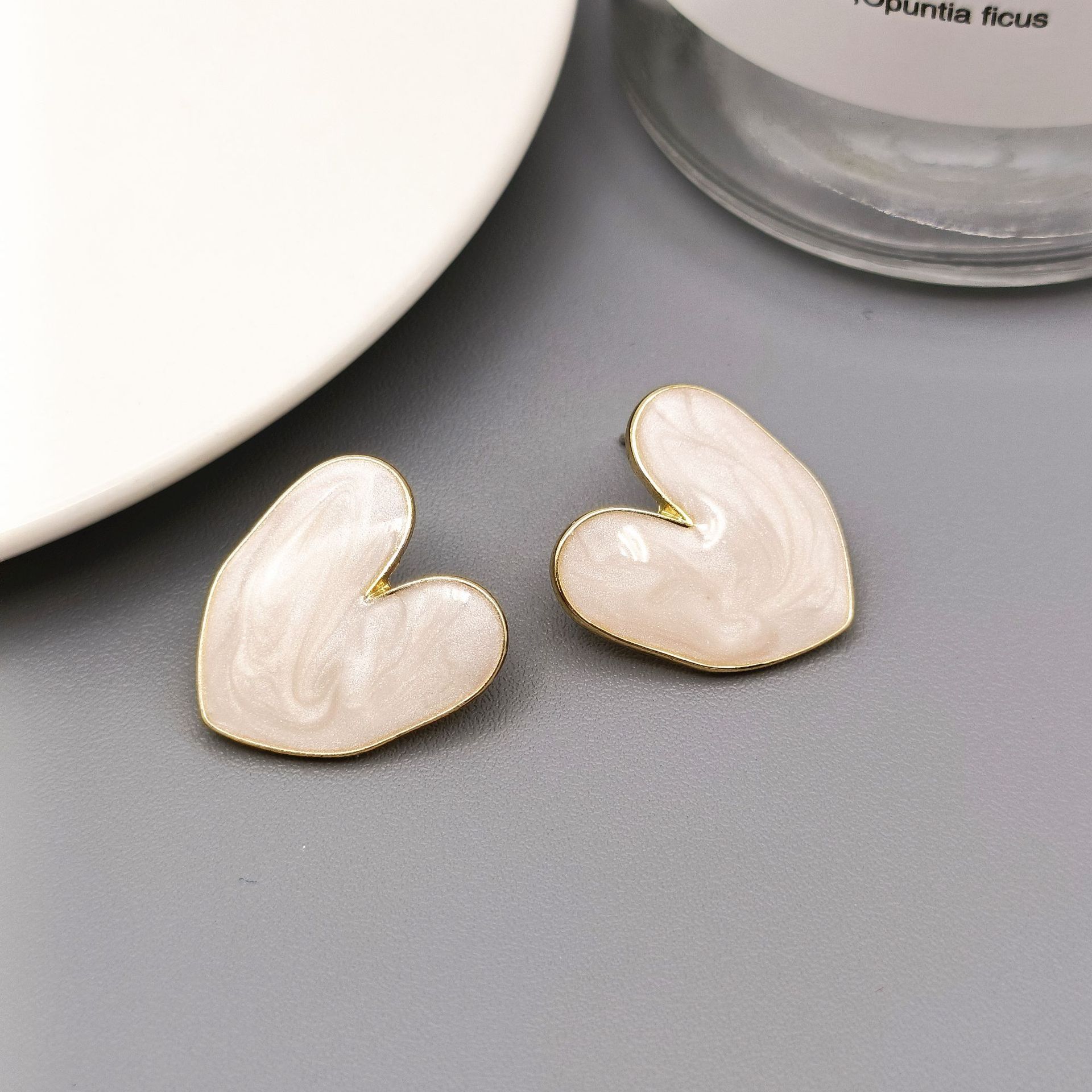 Heart Shape Pattern 1 Pair Simple Style Heart Shape Alloy Enamel Valentine's Day Women's Ear Studs