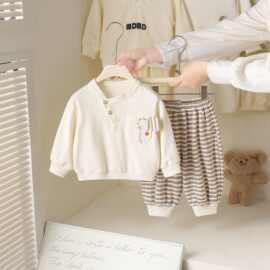 春季新款女男宝条纹裤子套装可爱婴幼儿外出休闲抱服婴儿哈衣爬服