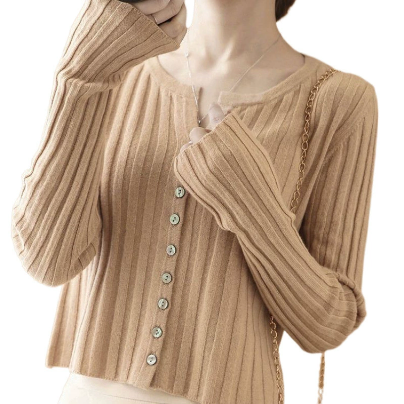 Демисезонная короткая кофта-п cardigan?