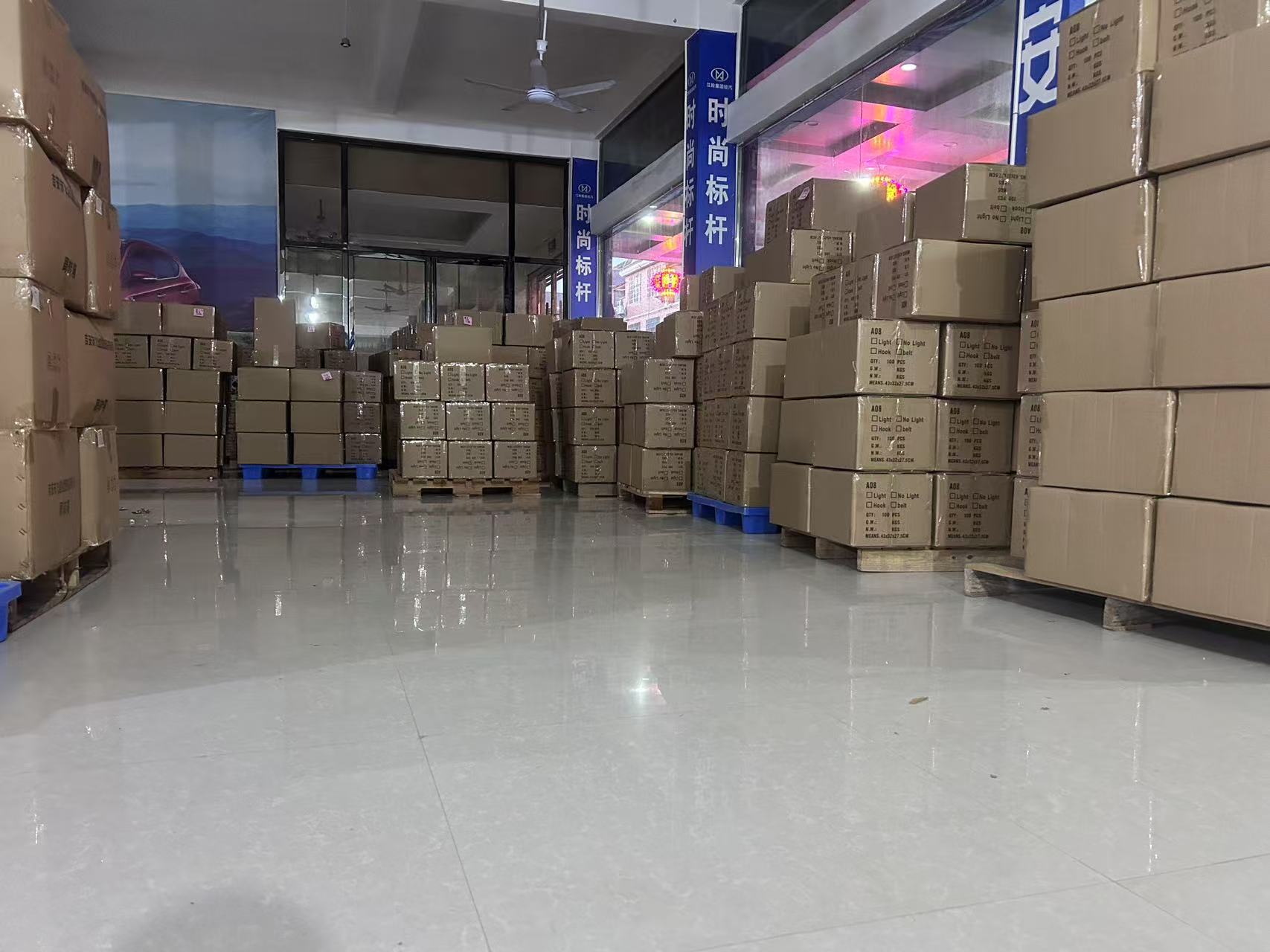 Fabrika sınır ötesi taşınabilir elektronik tartı mini küçük taşınabilir yüksek hassasiyetli el tartı kanca ölçeği paslanmaz çelik bagaj ölçeği