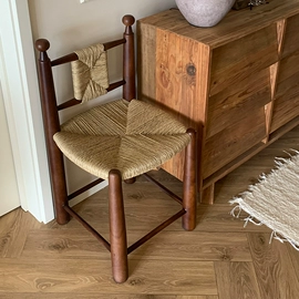 沙发椅;餐椅;餐边柜