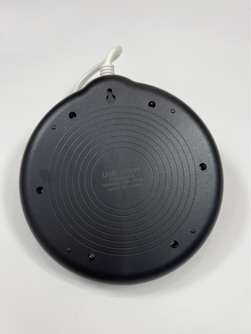 Agujero universal redondo con enchufe de puerta de protección USB transfronterizo internacional universal enchufe de fila multiplaca de extensión comercio exterior